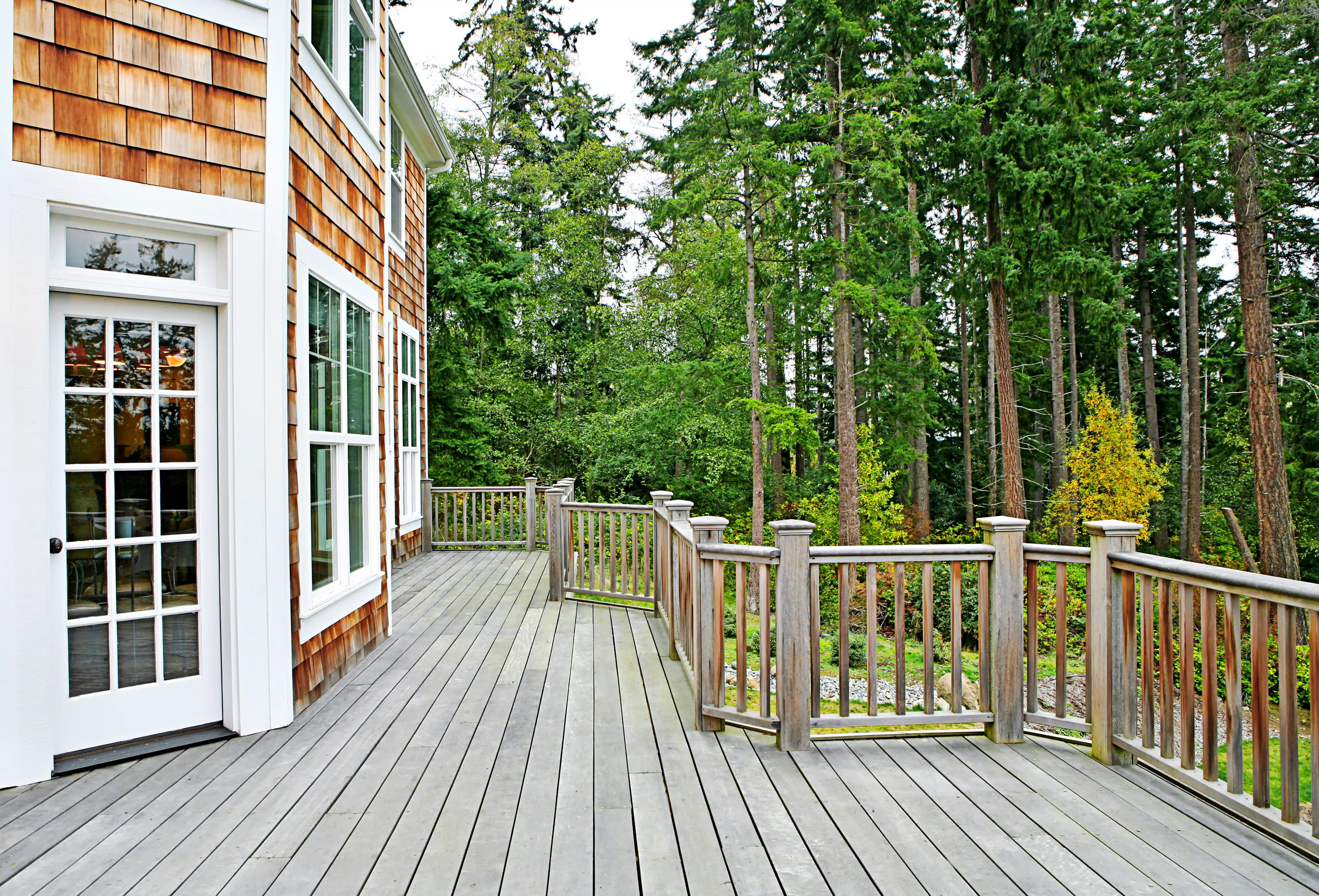Why Your Deck Is Rotting